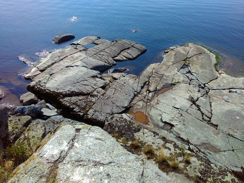 Скальные узоры ладожских островов